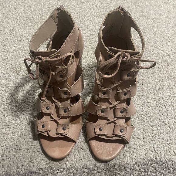 Rampage Women's Size 8 1/2 Valerie Strappy Heel Sandals Tan - Picture 2 of 16